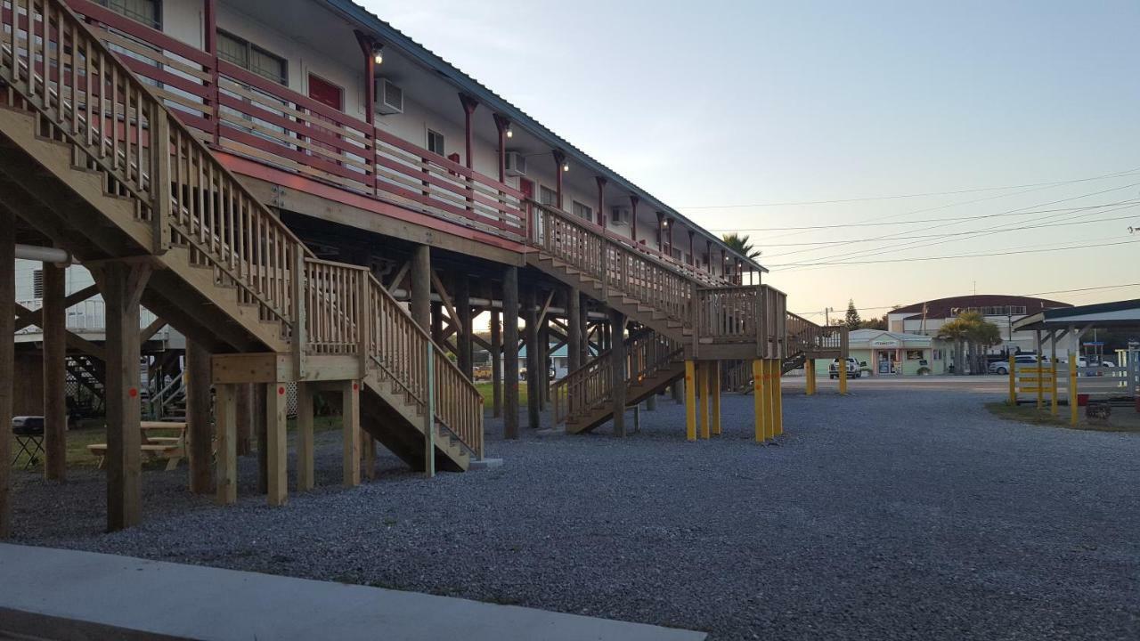 Wateredge Beach Resort Grand Isle Exterior photo